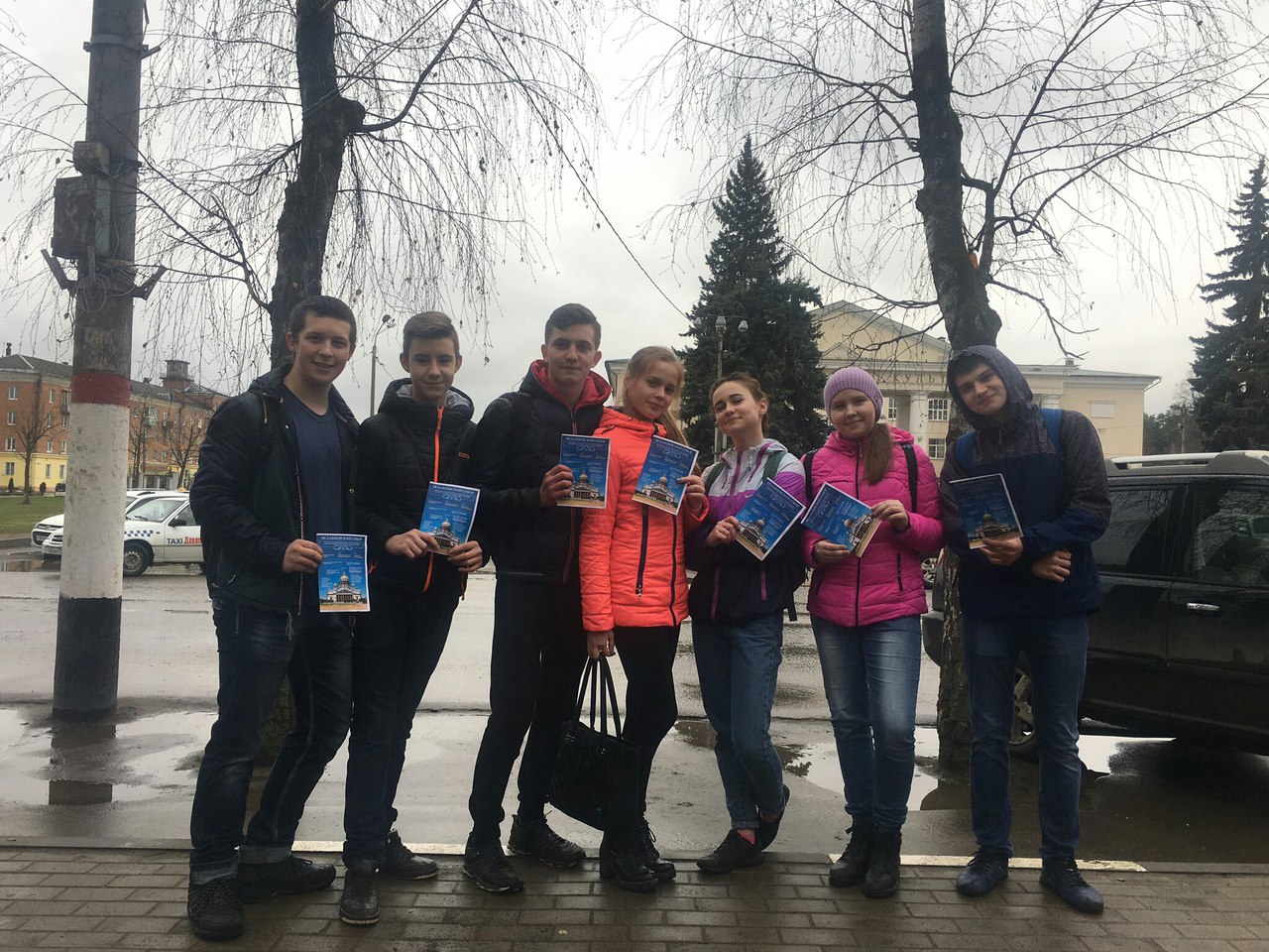 РПЦ использует детей для акций в поддержку передачи Исаакиевского собора себе же!