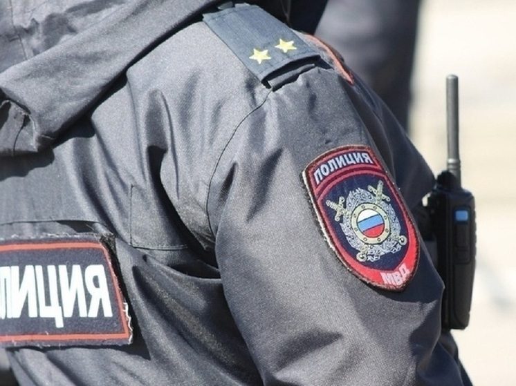 Жительница Донского поплатилась за фальшивую прописку для семи мигрантов
