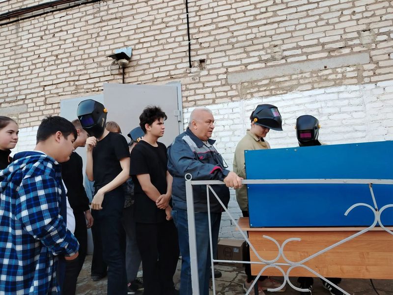 Профориентация в действии: девятиклассники посетили АМТ